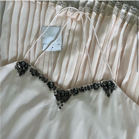 Victoria’s Secret Pink Pleated chemise - Picture 7 of 7